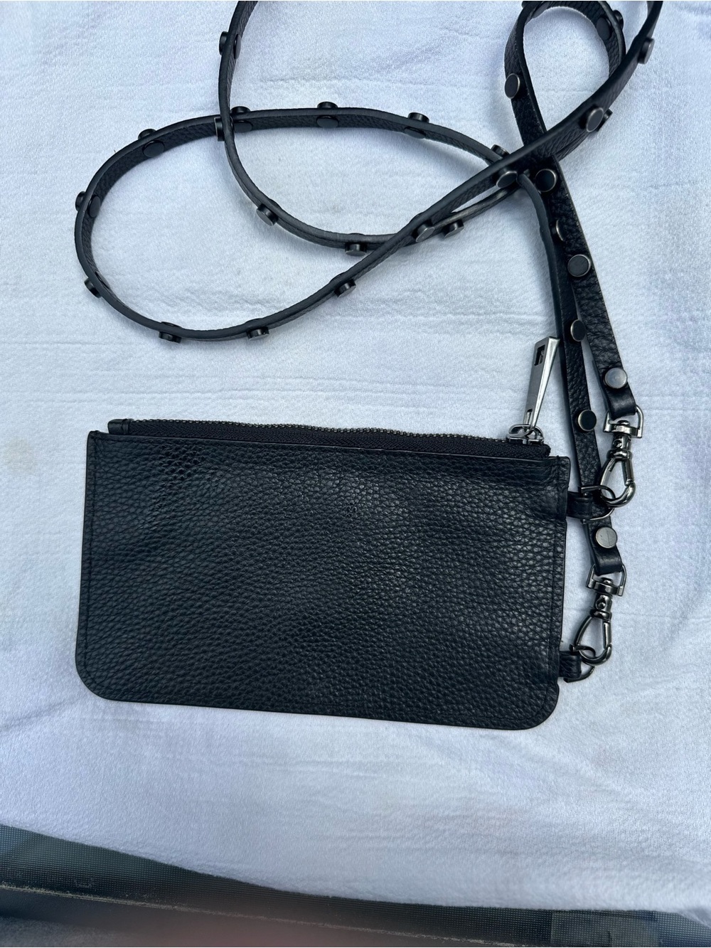 Bandolier Black Leather office pouch with Gold Logo cool
Metal studded strap - Picture 4 of 5